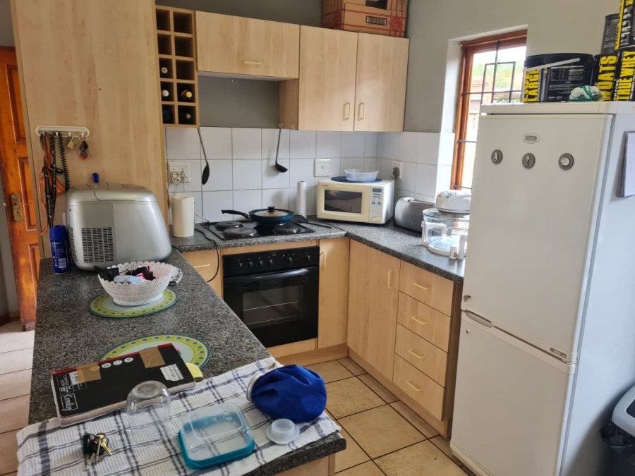 2 Bedroom Property for Sale in Langenhovenpark Free State